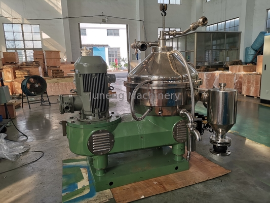 kopen Automatische Industriële Olieseparators met PLC Controle In werking gestelde 1000-10000L/H online manufacture